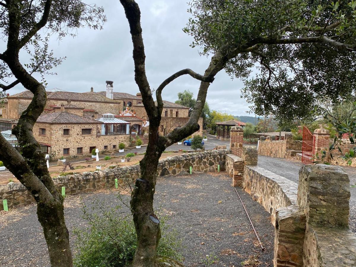 Monasterio De Rocamador Almendral